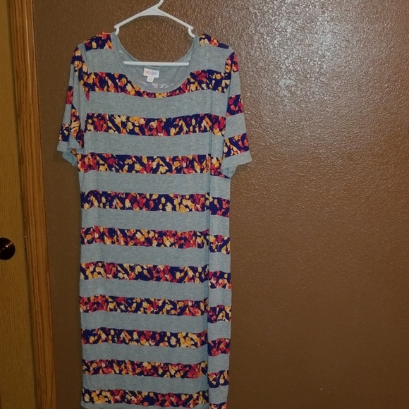 LuLaRoe Dresses & Skirts - Lularoe Short Sleeve Dress